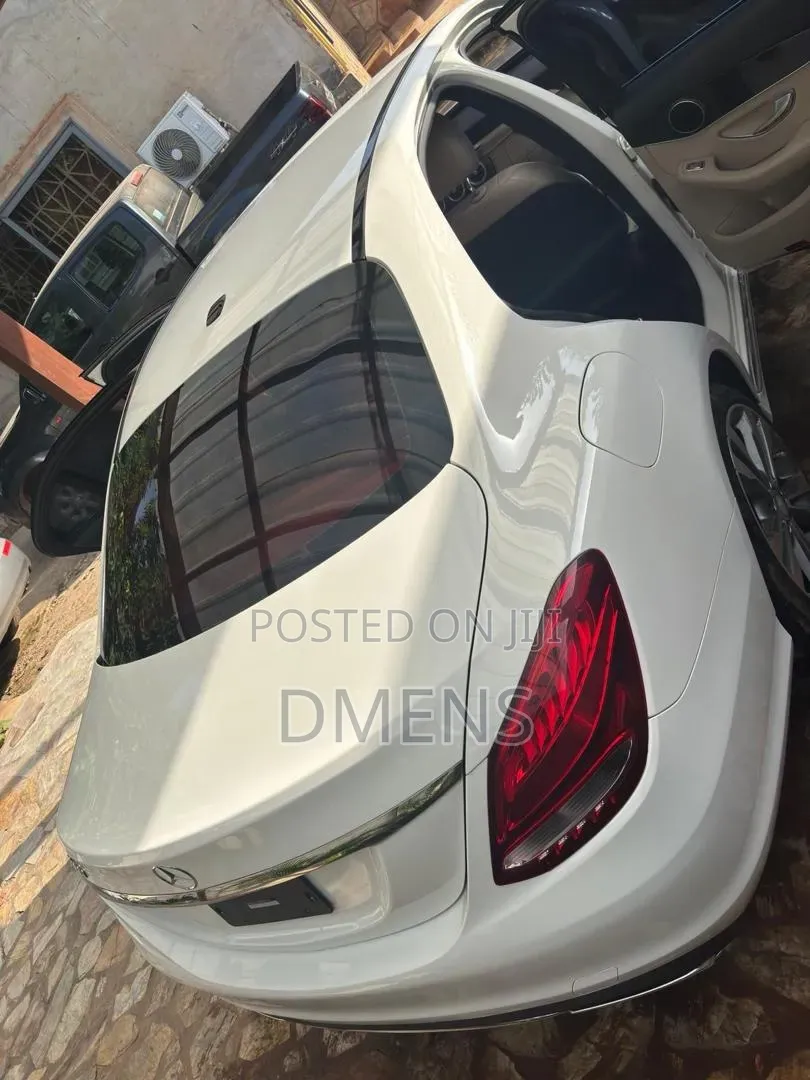 Mercedes-Benz C300 2017 White