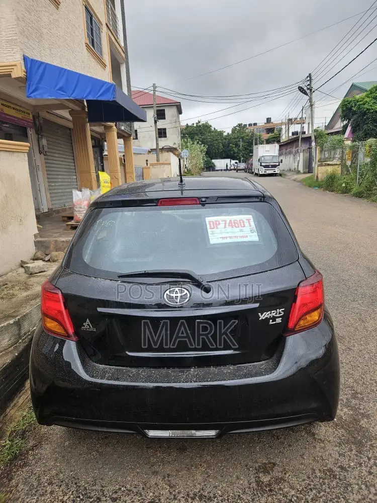 Toyota Yaris 2017 Black
