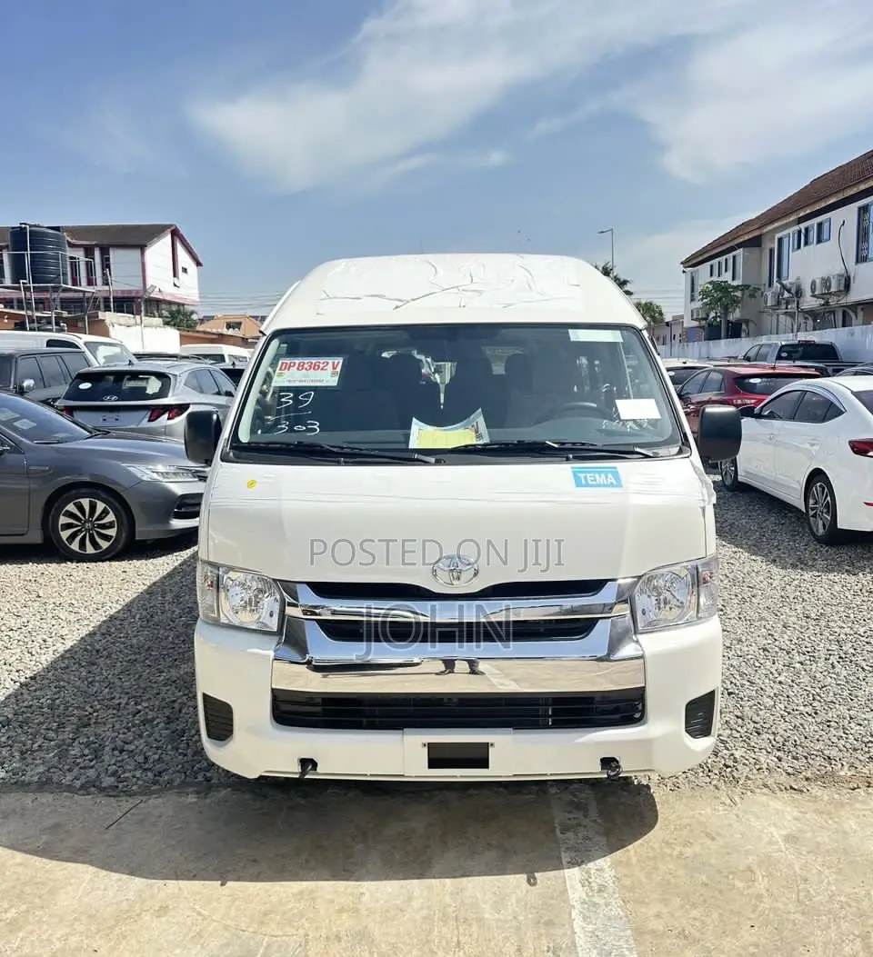 Toyota HiAce 2025 White