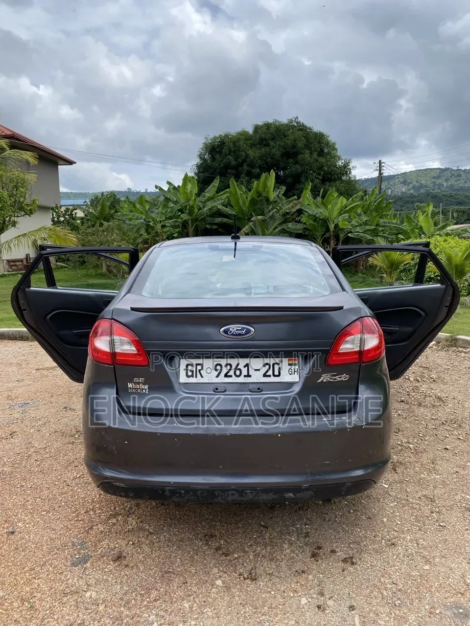 Ford Fiesta SE Sedan 2012 Gray