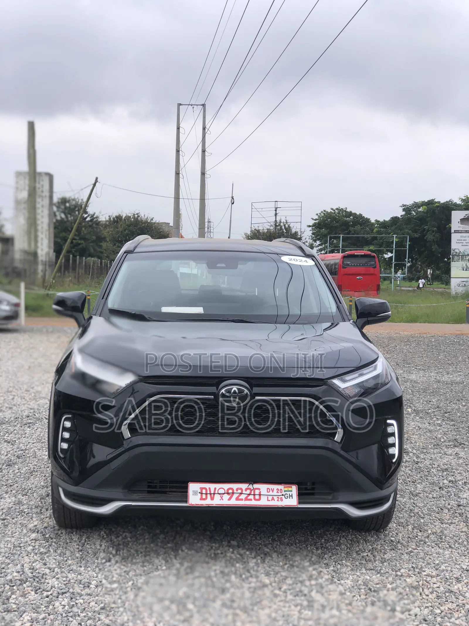 Toyota RAV4 XLE AWD 2024 Black