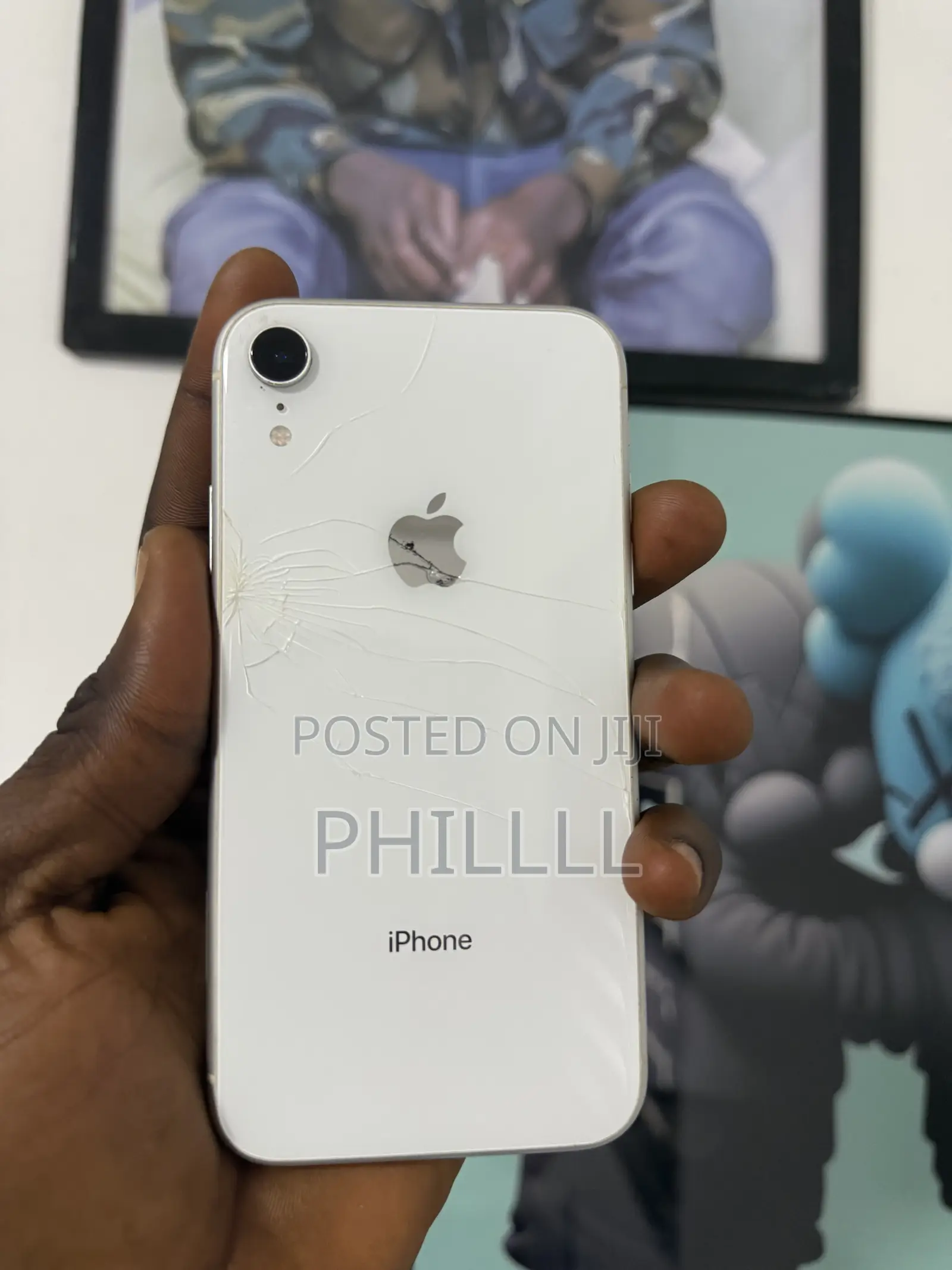 Apple iPhone XR 64 GB White