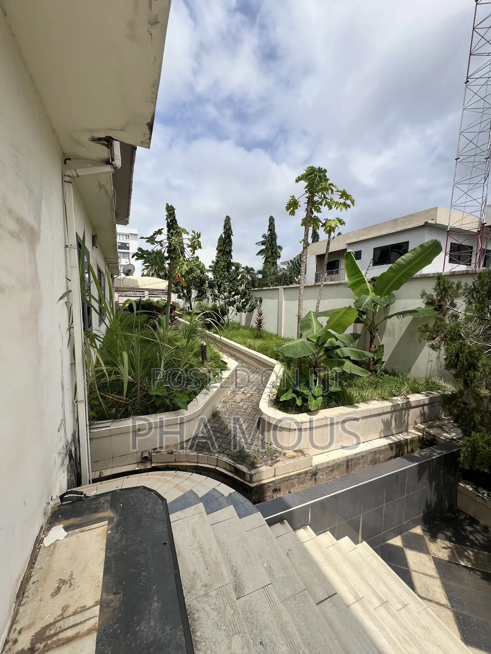 4bdrm House in Airport Residential Area for sale