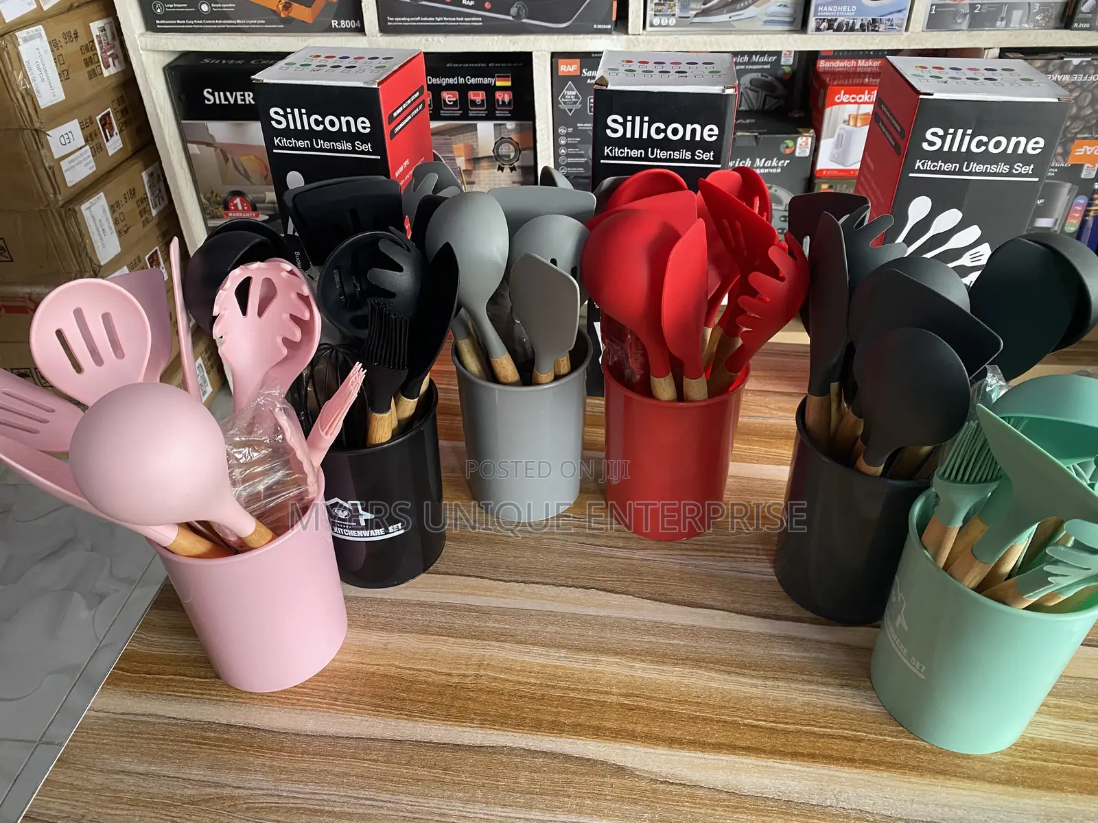 12pcs Silicone Kitchen Utensils Set With Ladles and Holder