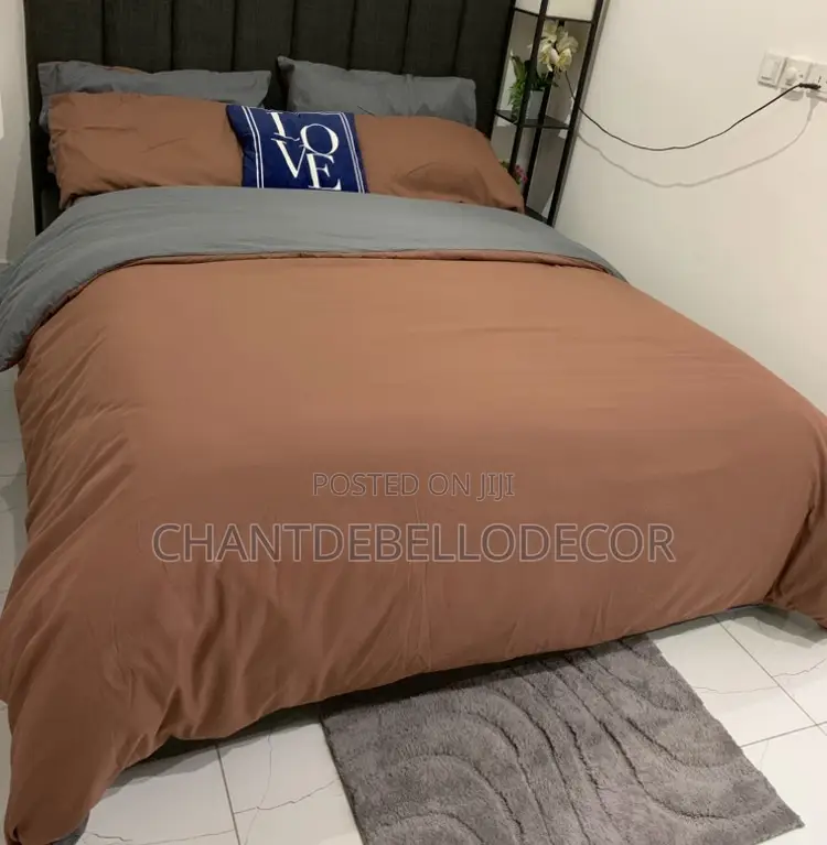 Enjoyable 7-Piece Removable and Reversible King Size Full Duvet Set