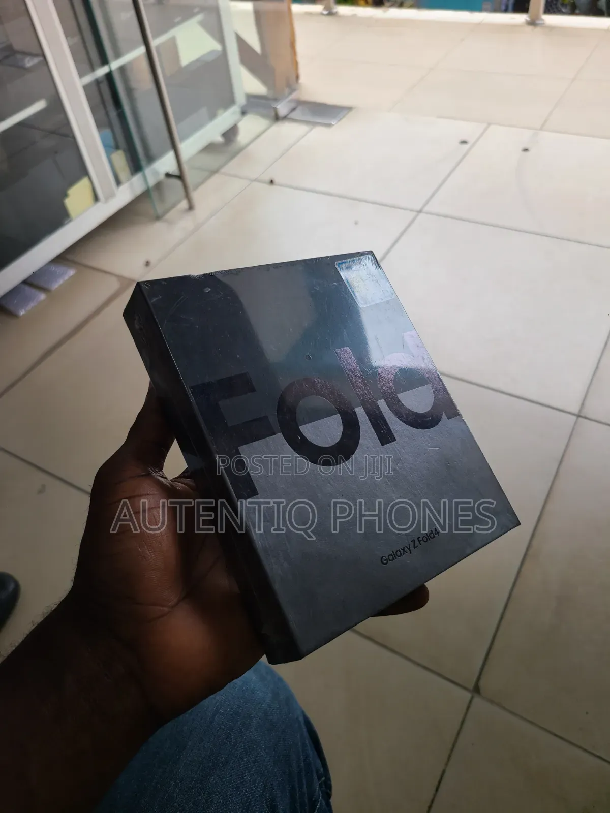 New Samsung Galaxy Z Fold4 256 GB Silver