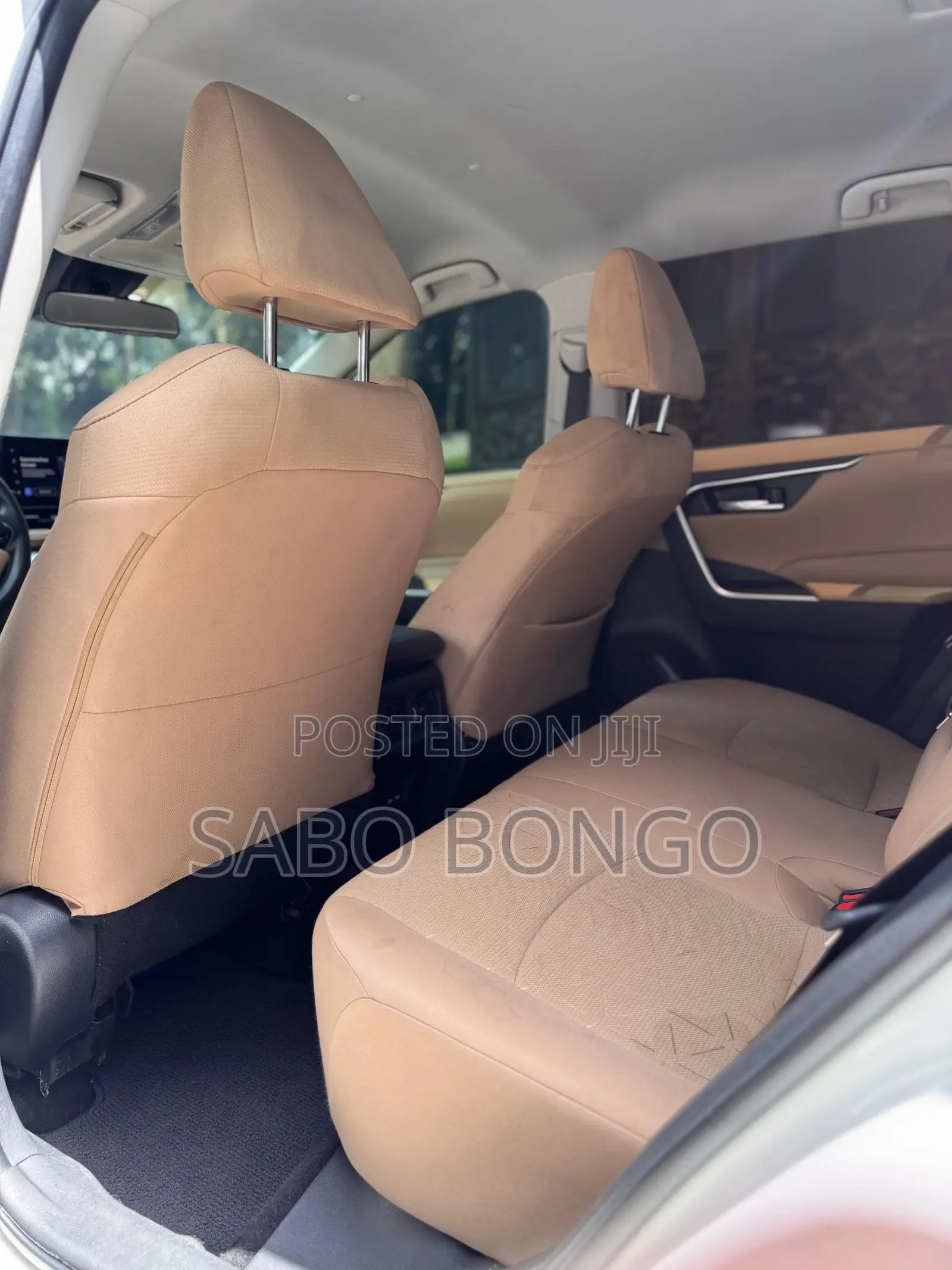 Toyota RAV4 XLE AWD 2023 White