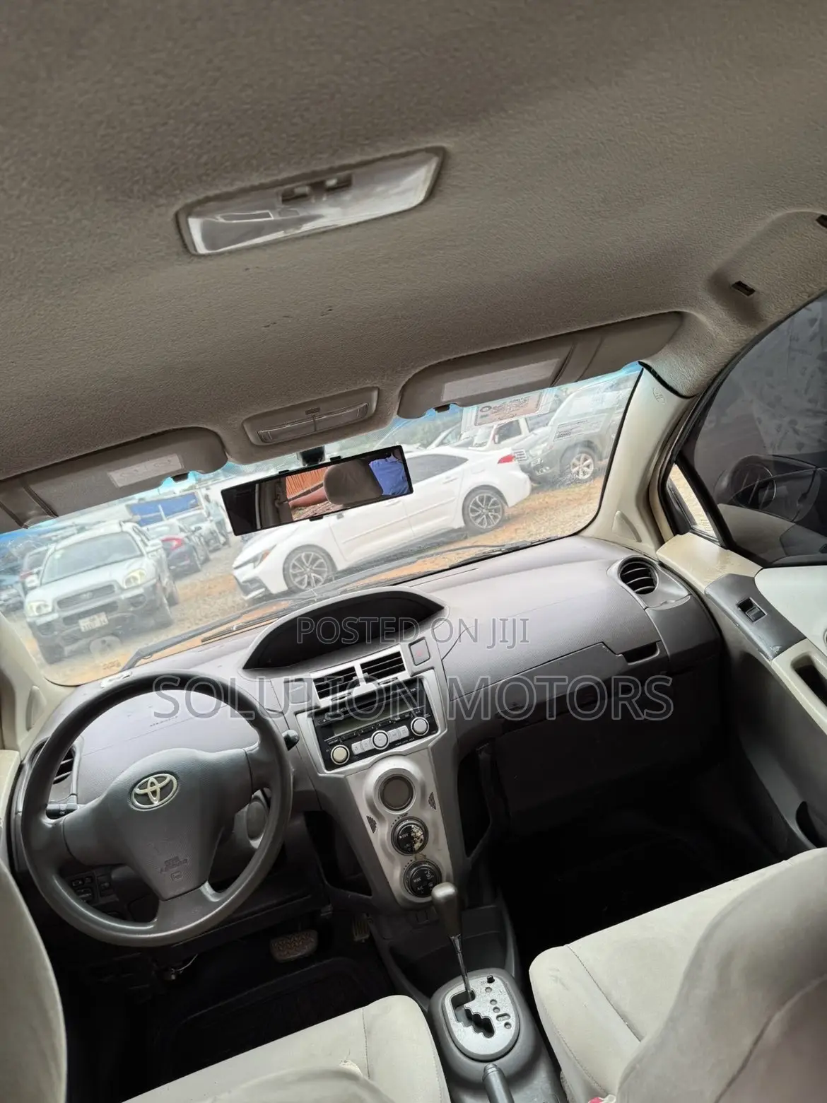 Toyota Vitz 2010