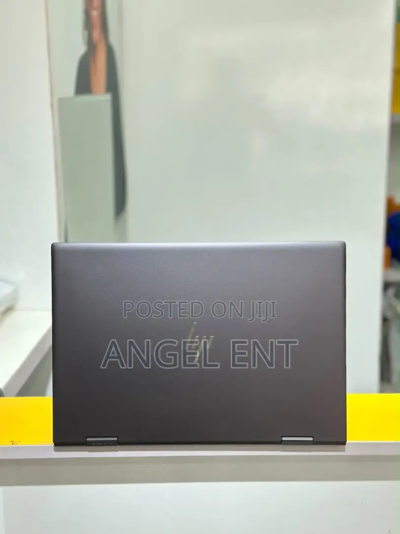 Laptop HP Envy 15 8GB AMD Ryzen 5 SSD 256GB
