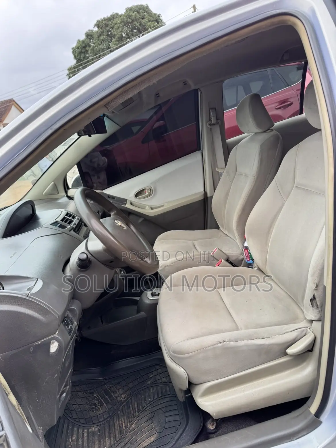 Toyota Vitz 2010