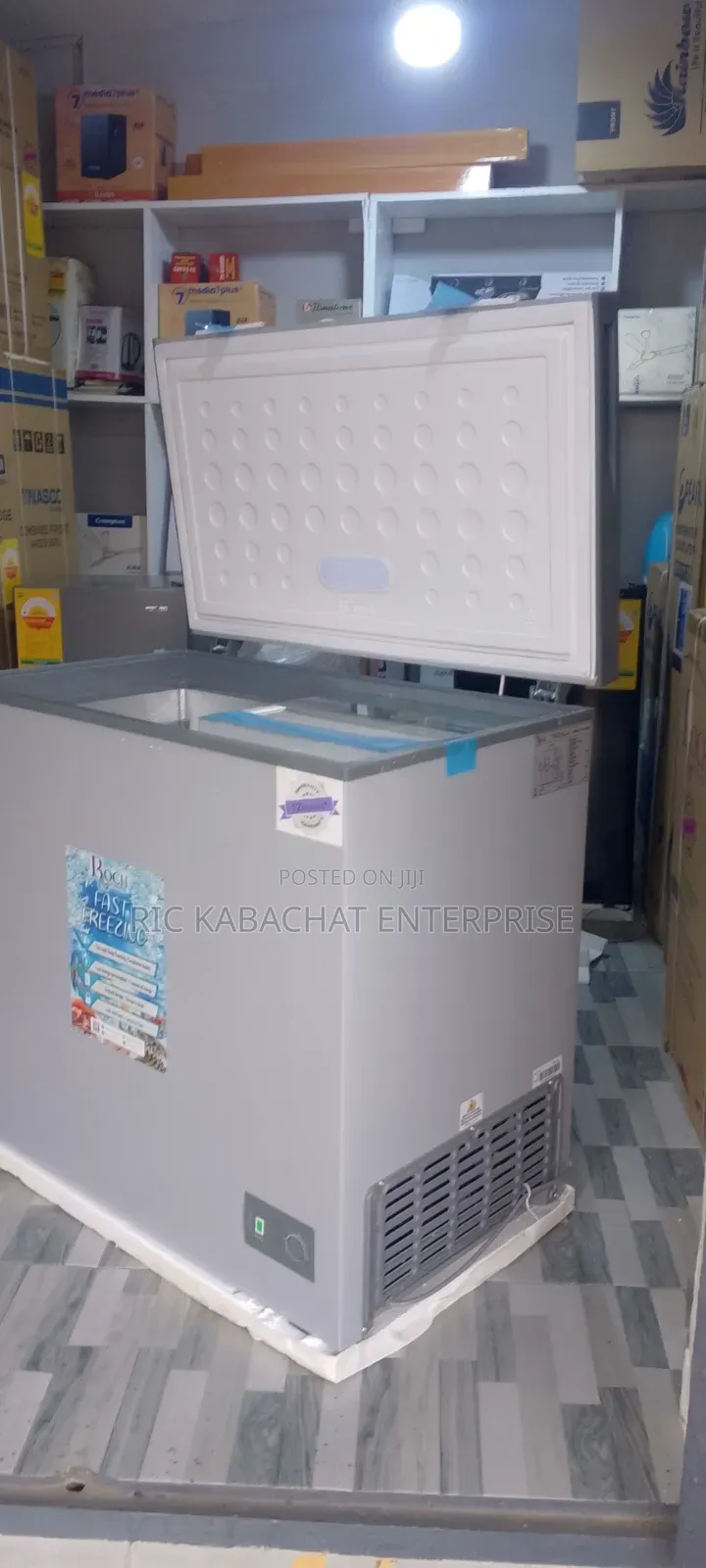 Roch Chest Freezer 200 Litres