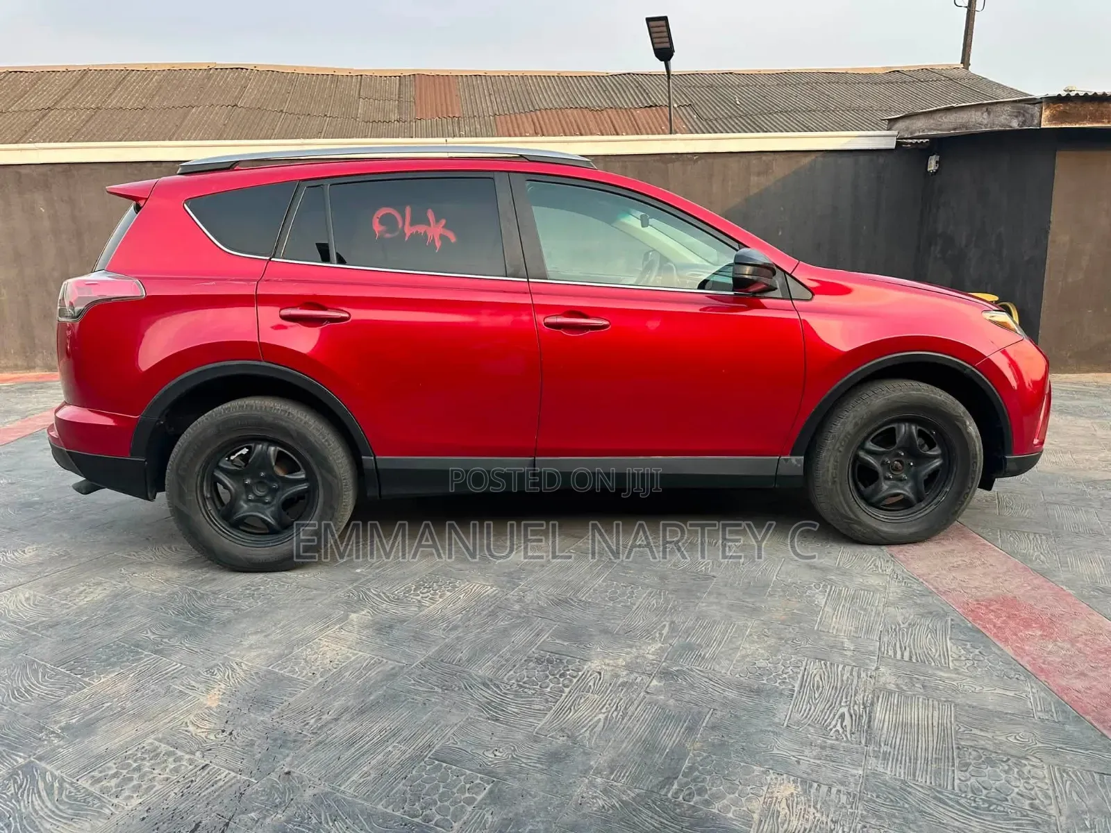 Toyota RAV4 2017 Red