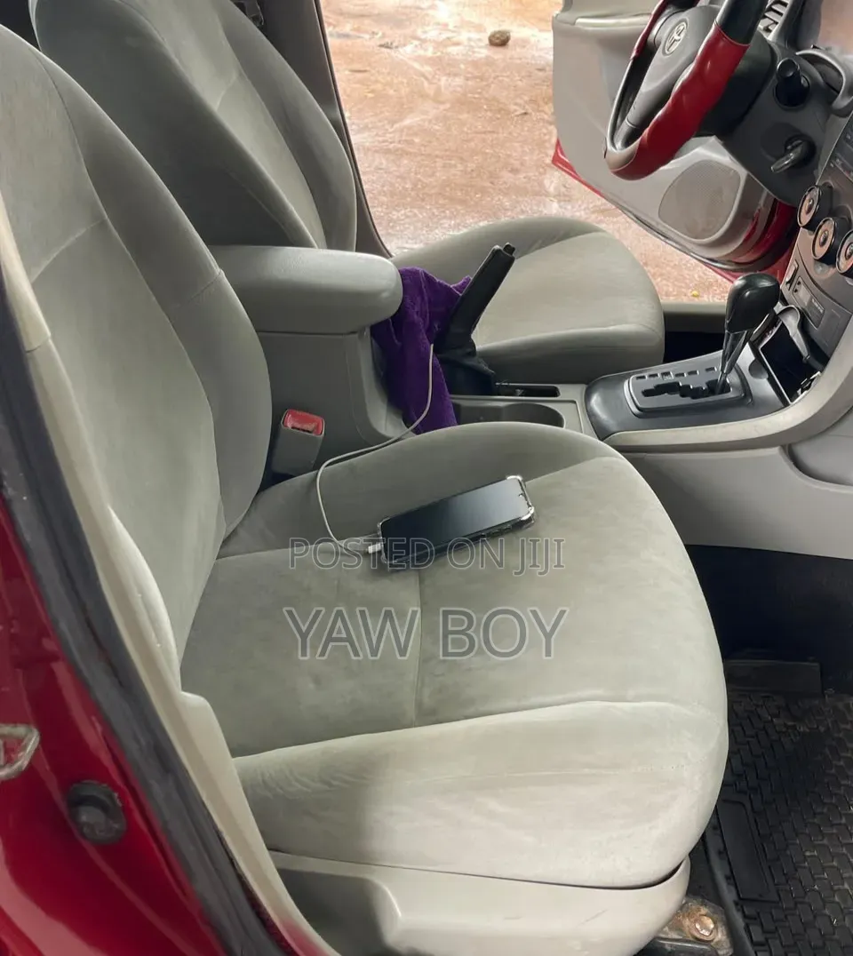 Toyota Corolla 2010 Red
