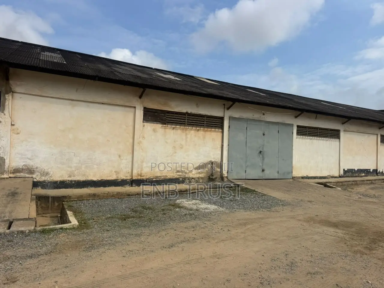 1,350 SQM Warehouse for Rent at Achimota Mile7