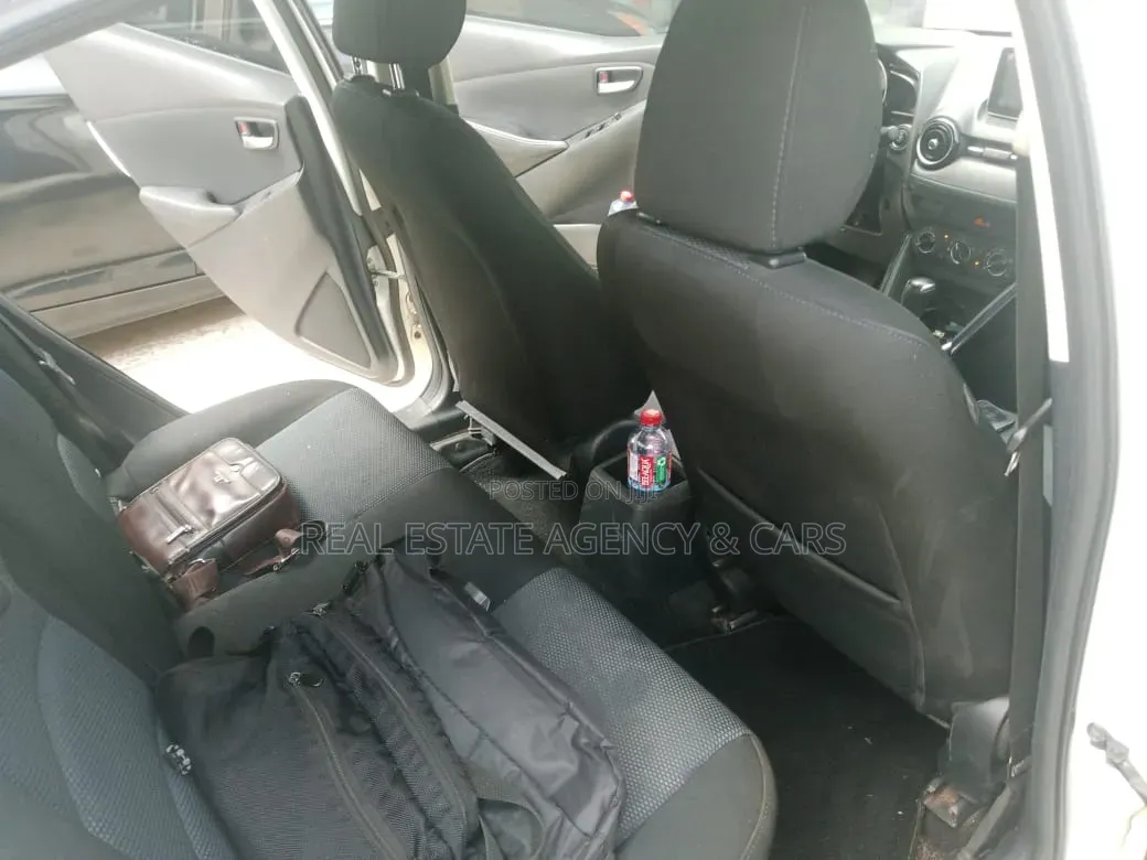 Toyota Yaris iA 1.5 FWD 2018 White