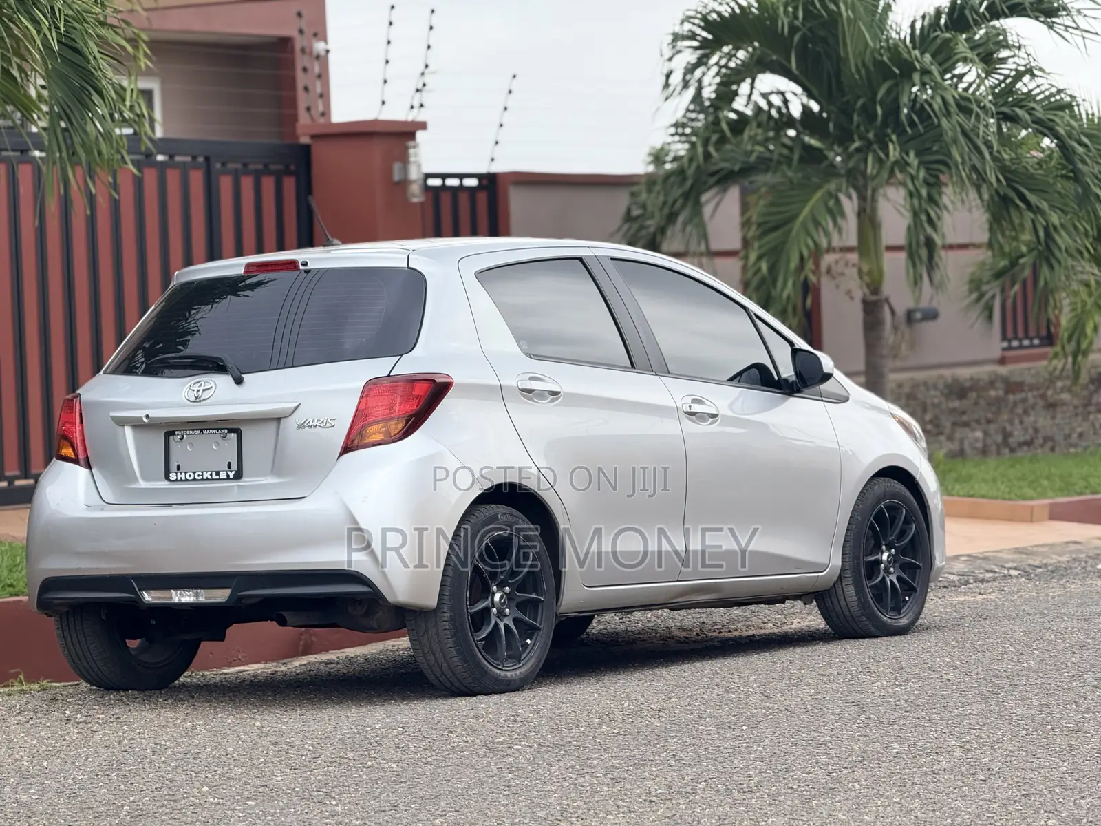 Toyota Yaris 2015 Gray