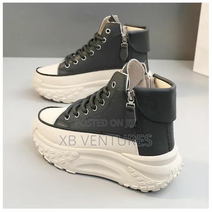 Ladies Platform Height
Soft Sole Non-Fatigue
Sneakers