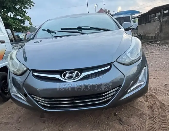 Hyundai Elantra SE 4dr Sedan (1.8L 4cyl 6A) 2015 Gray
