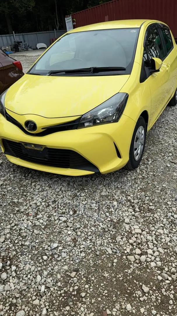 Toyota Vitz 1.3 FWD 5dr 2014