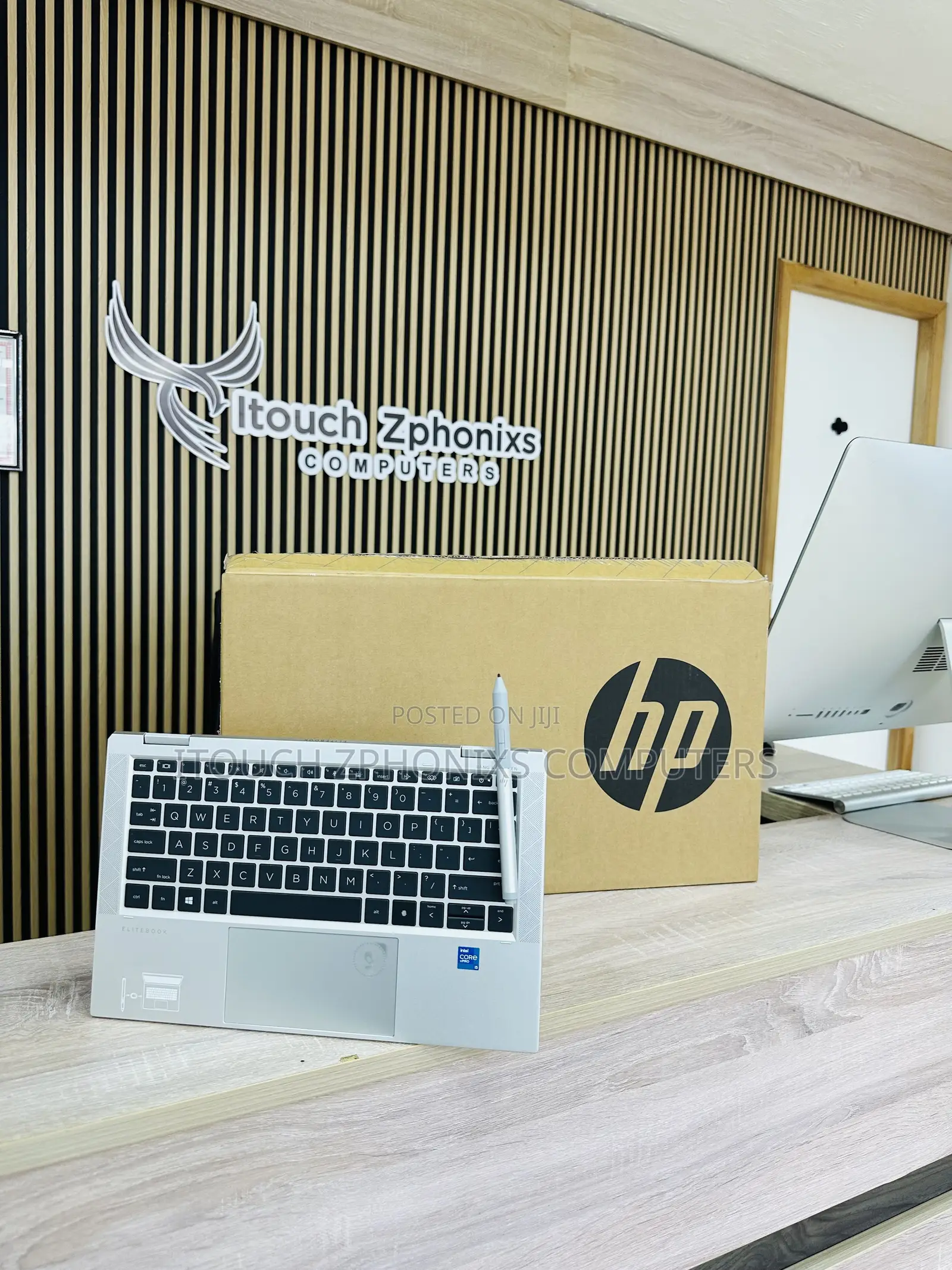 New Laptop HP EliteBook x360 1030 G8 16GB Intel Core i5 SSD 256GB