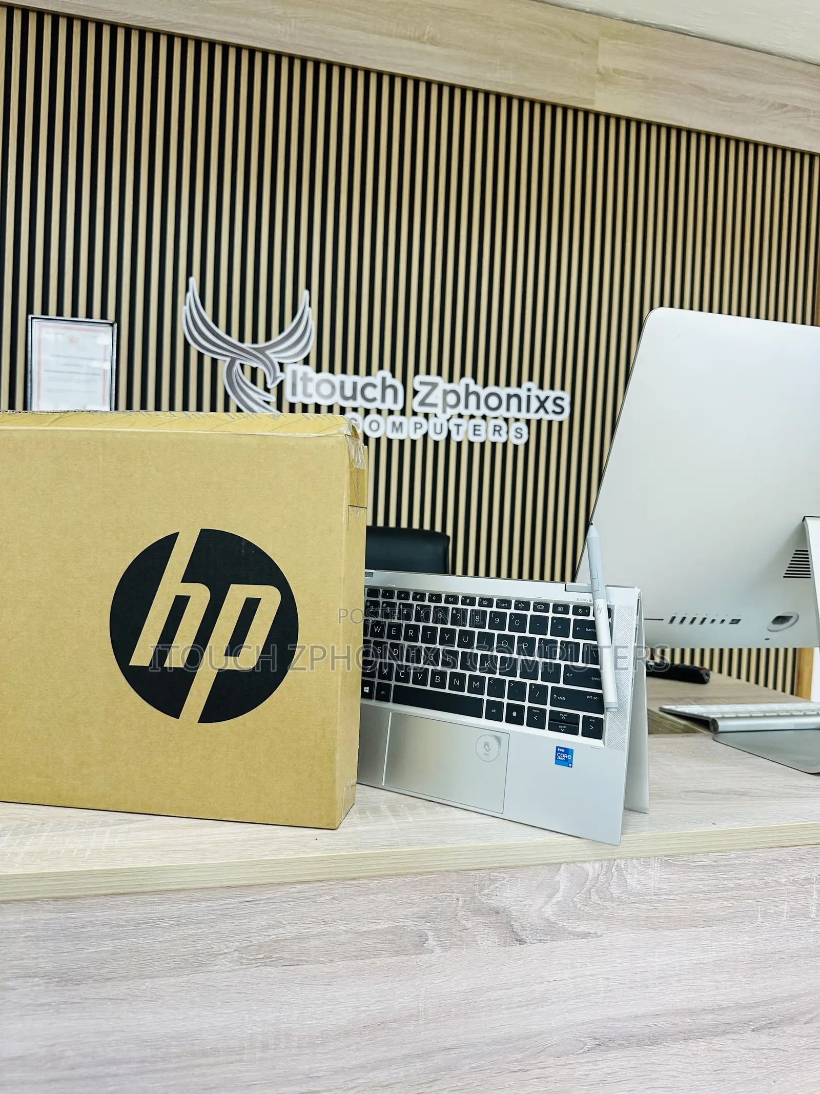 New Laptop HP EliteBook x360 1030 G8 16GB Intel Core i5 SSD 256GB