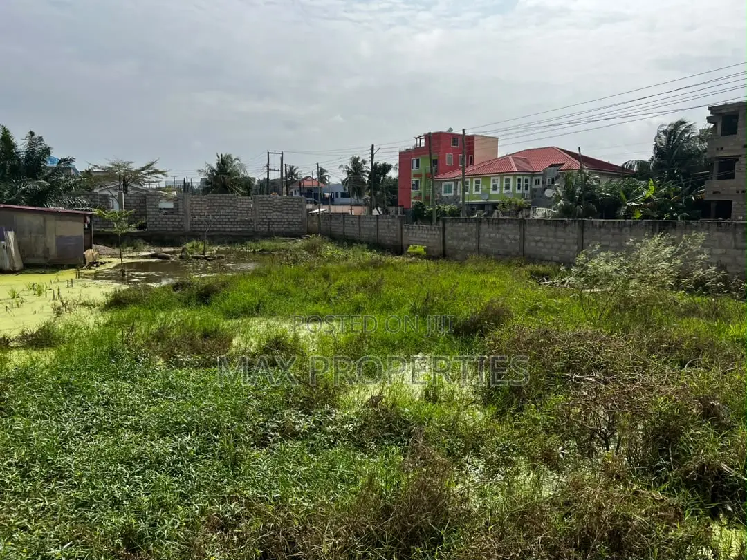 Roadside 1 Plot of Land for Sale at Tseaddo