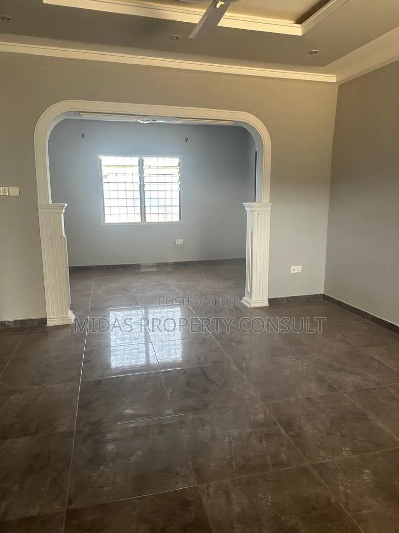 3bdrm House in Katamanso, Accra Metropolitan for sale