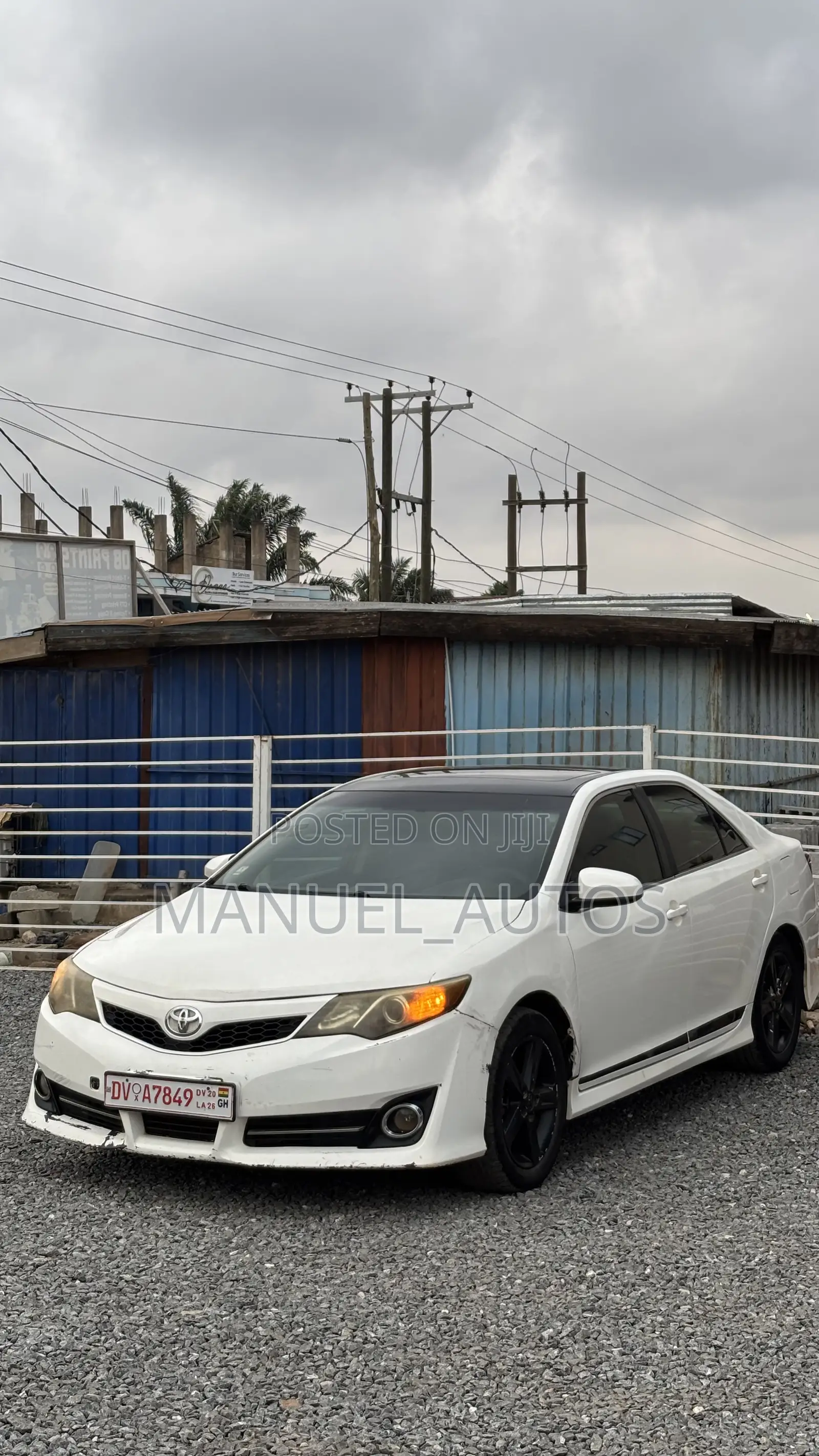 Toyota Camry SE 4dr Sedan (2.5L 4cyl 6A) 2014 White
