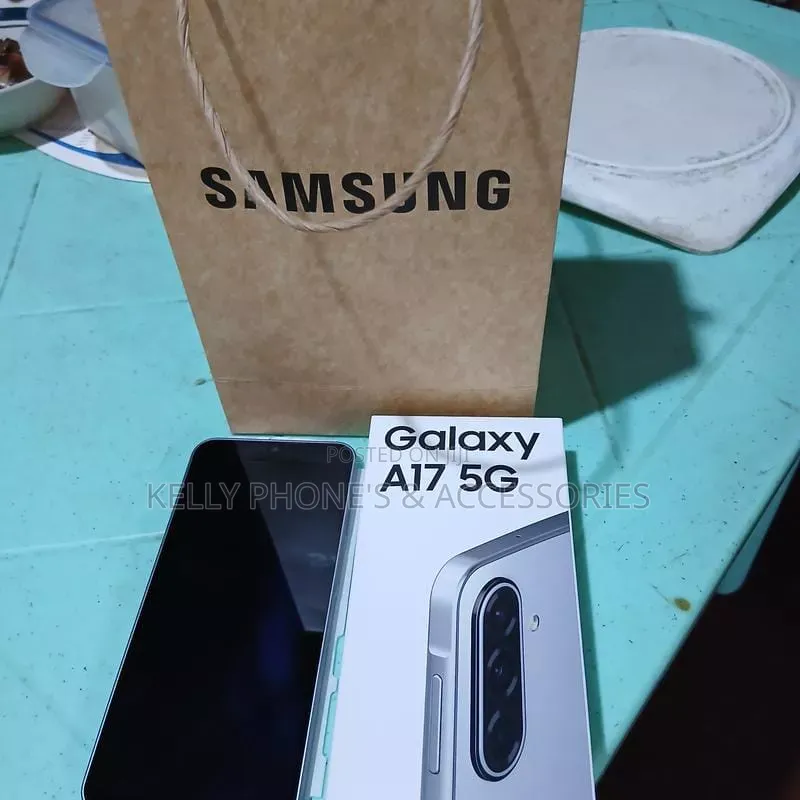 New Samsung Galaxy A17 5G 128 GB Black