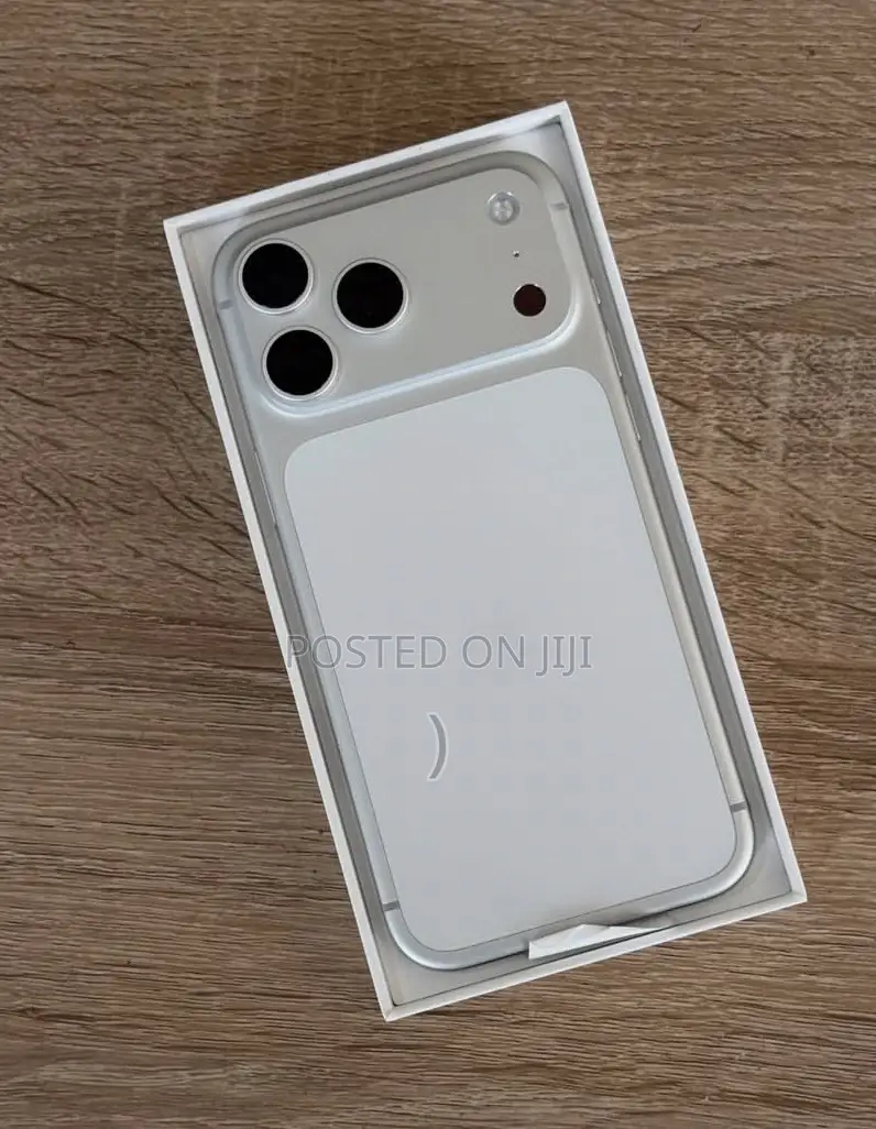 New Apple iPhone 17 Pro Max 256 GB Silver