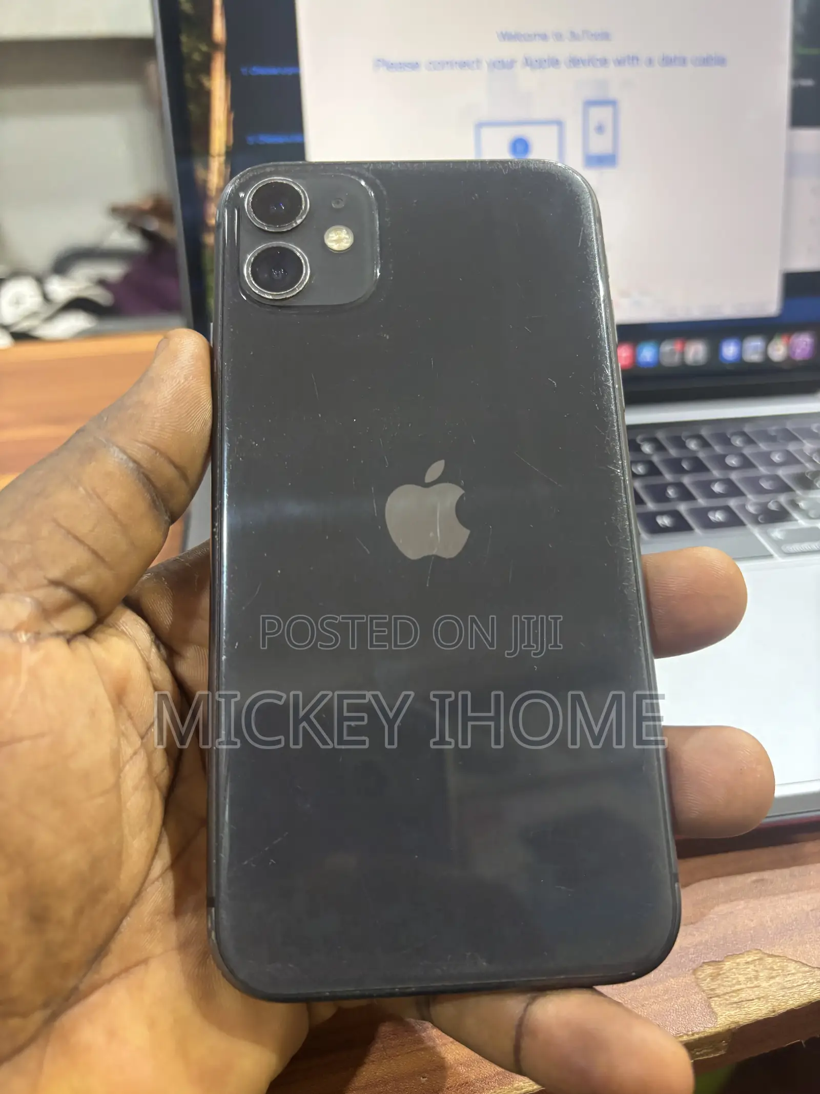 Apple iPhone 11 64 GB Black