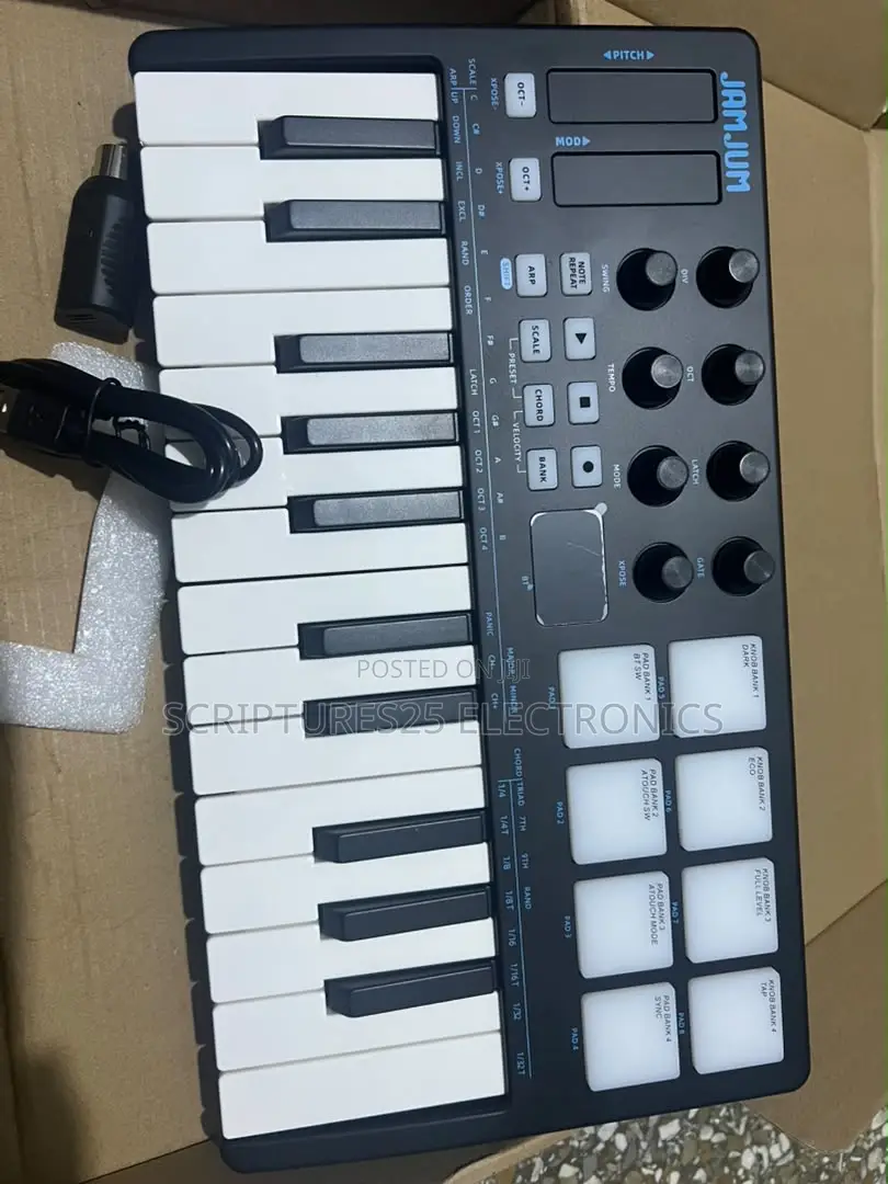 Midi Keyboard 25 Keys Wireless and Wired Midi Connection (Chargeable)