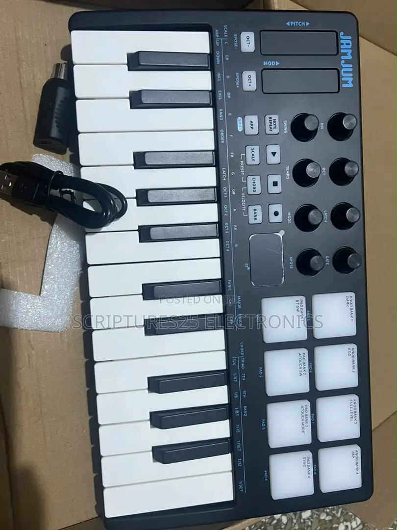 Midi Keyboard 25 Keys Wireless and Wired Midi Connection (Chargeable)