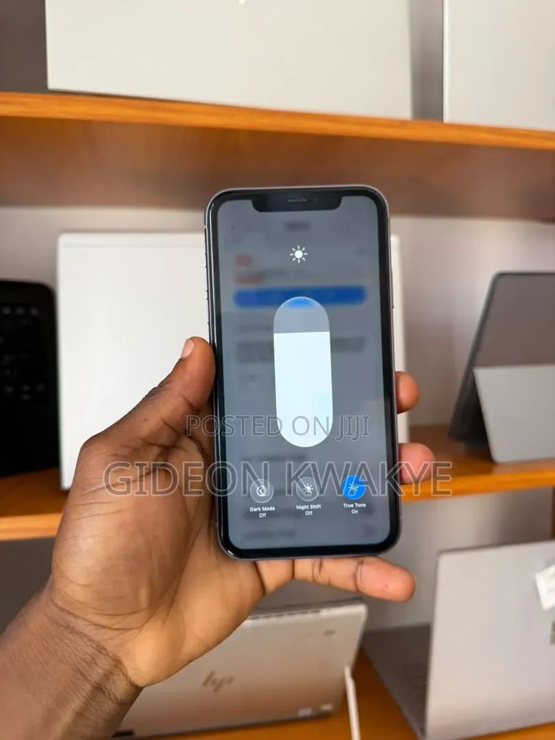 Apple iPhone 11 64 GB Purple