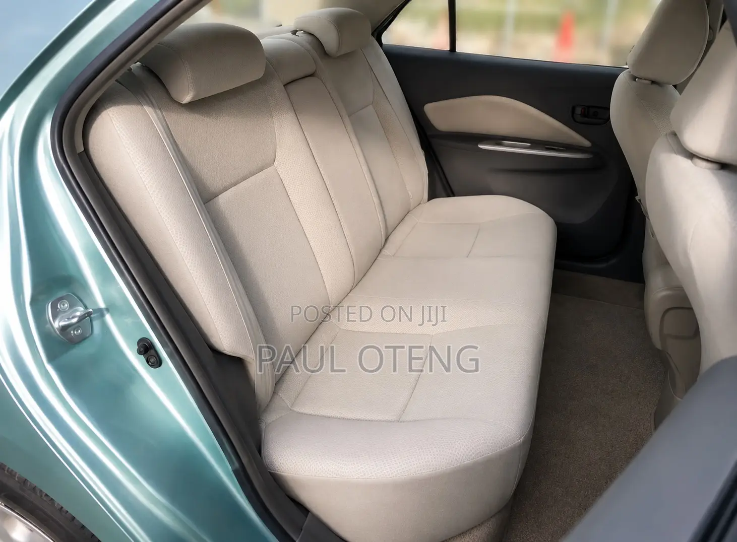 Toyota Belta 2012 Silver