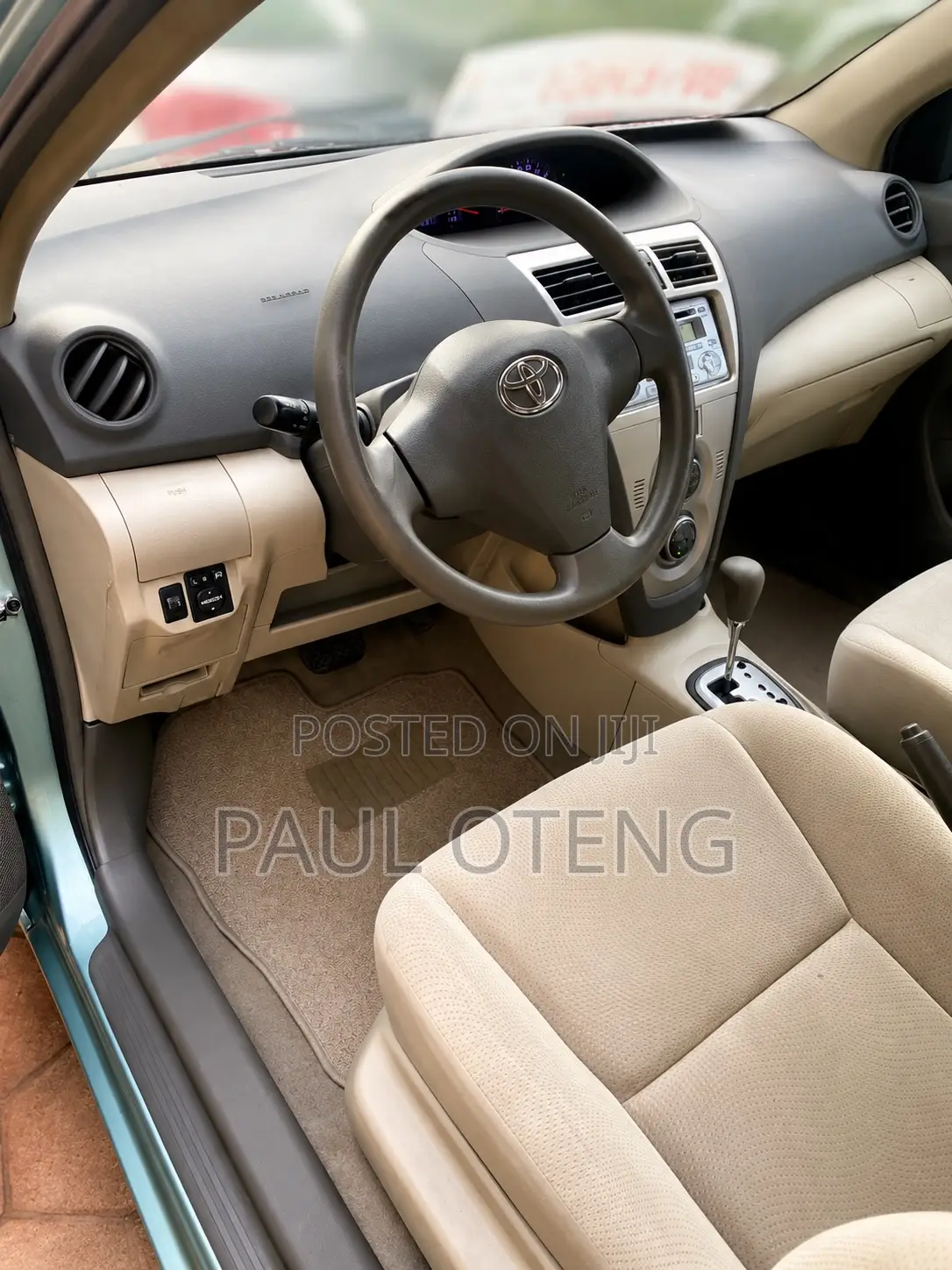 Toyota Belta 2012 Silver