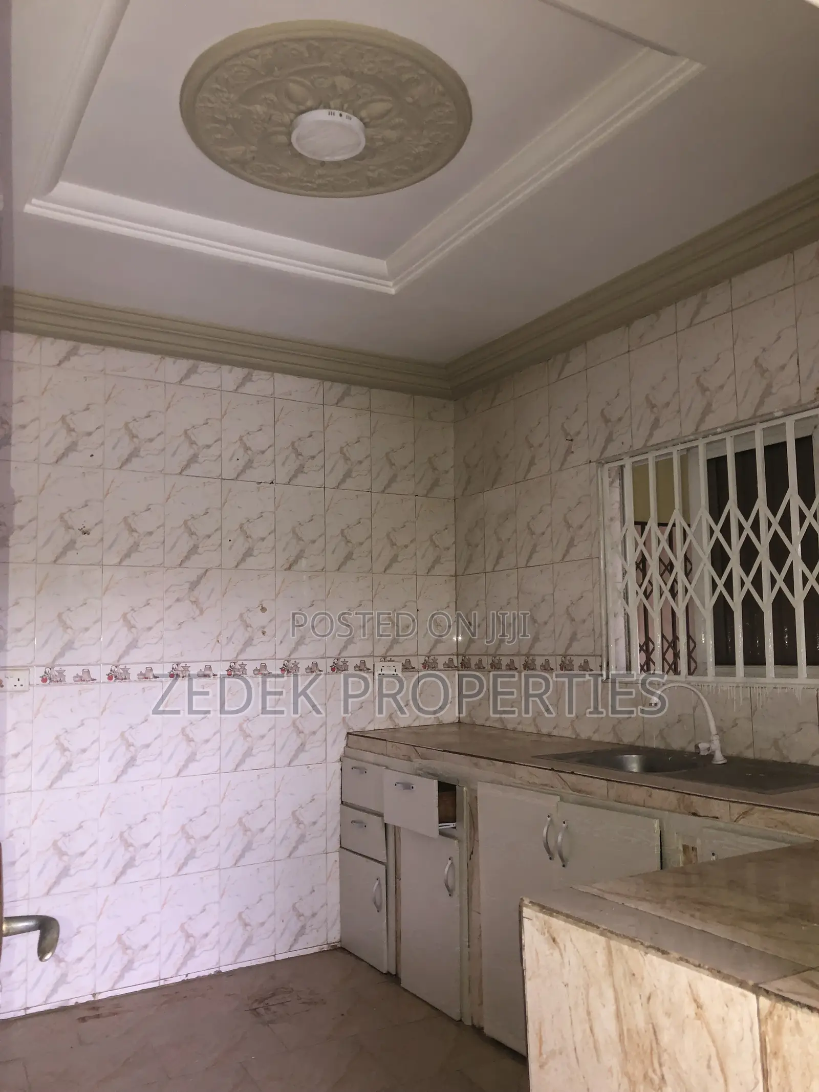 2bdrm Apartment in Ashomang for rent
