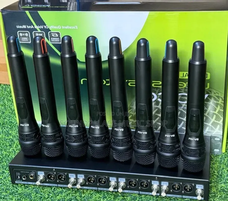 Shure A8 8-in-1 Professional Wireless Microphone