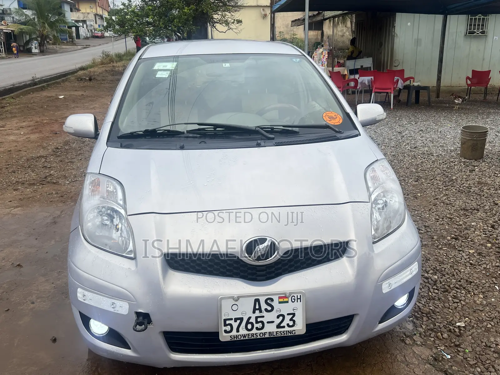 Toyota Vitz 1.3 FWD 5dr 2010 Silver