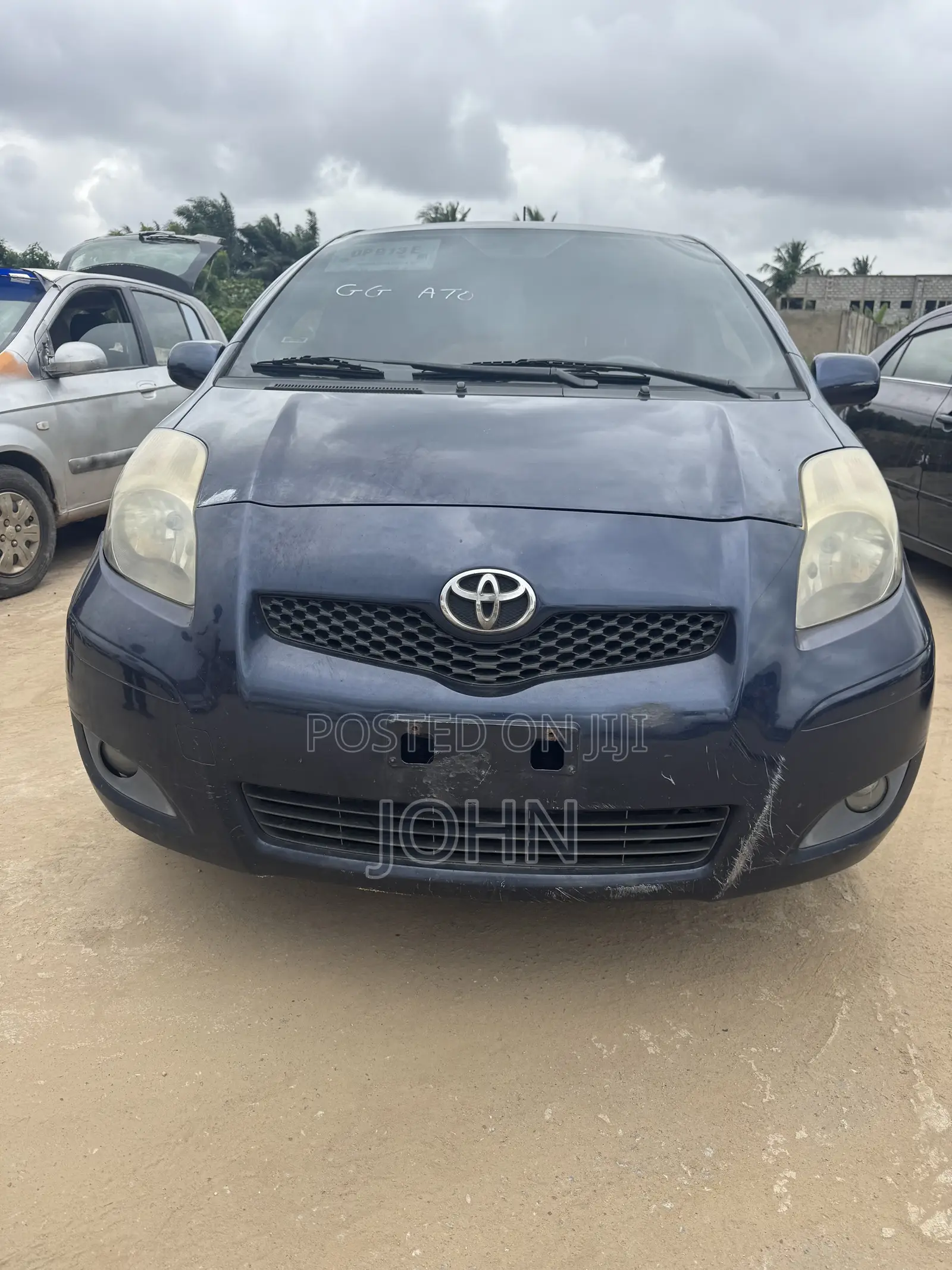 Toyota Yaris Base Hatchback 5dr 2010 Blue