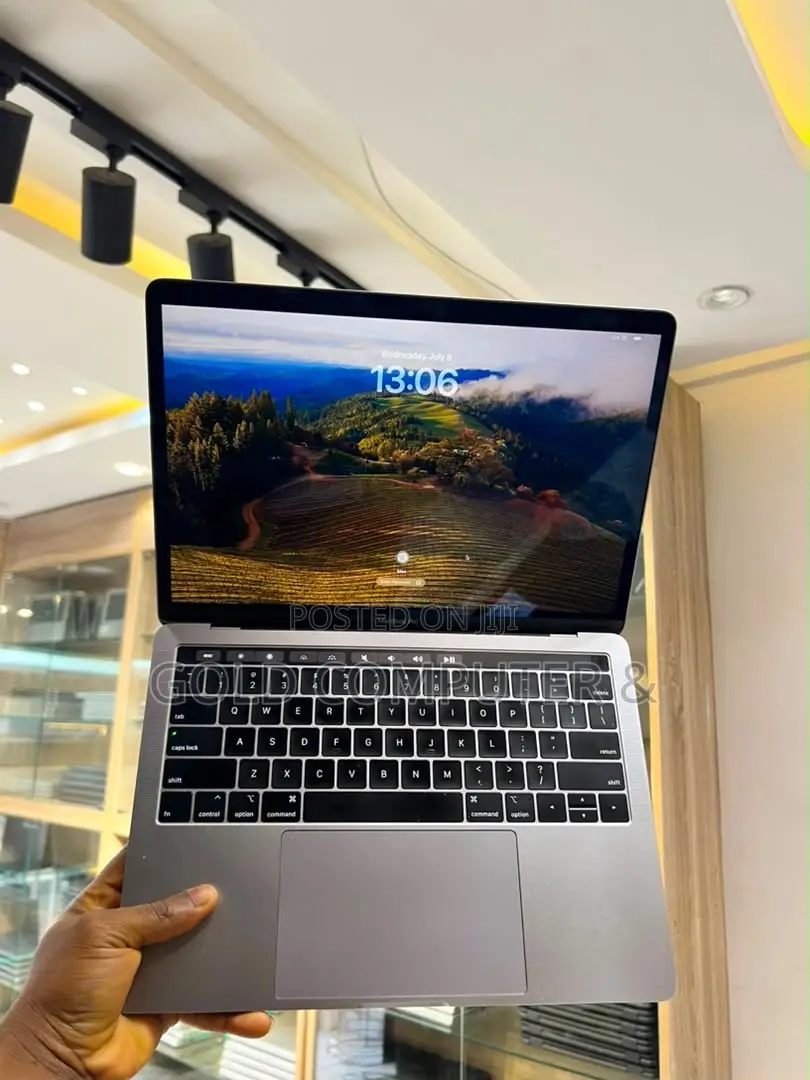 Laptop Apple MacBook Pro 2019 8GB Intel Core i5 SSD 128GB