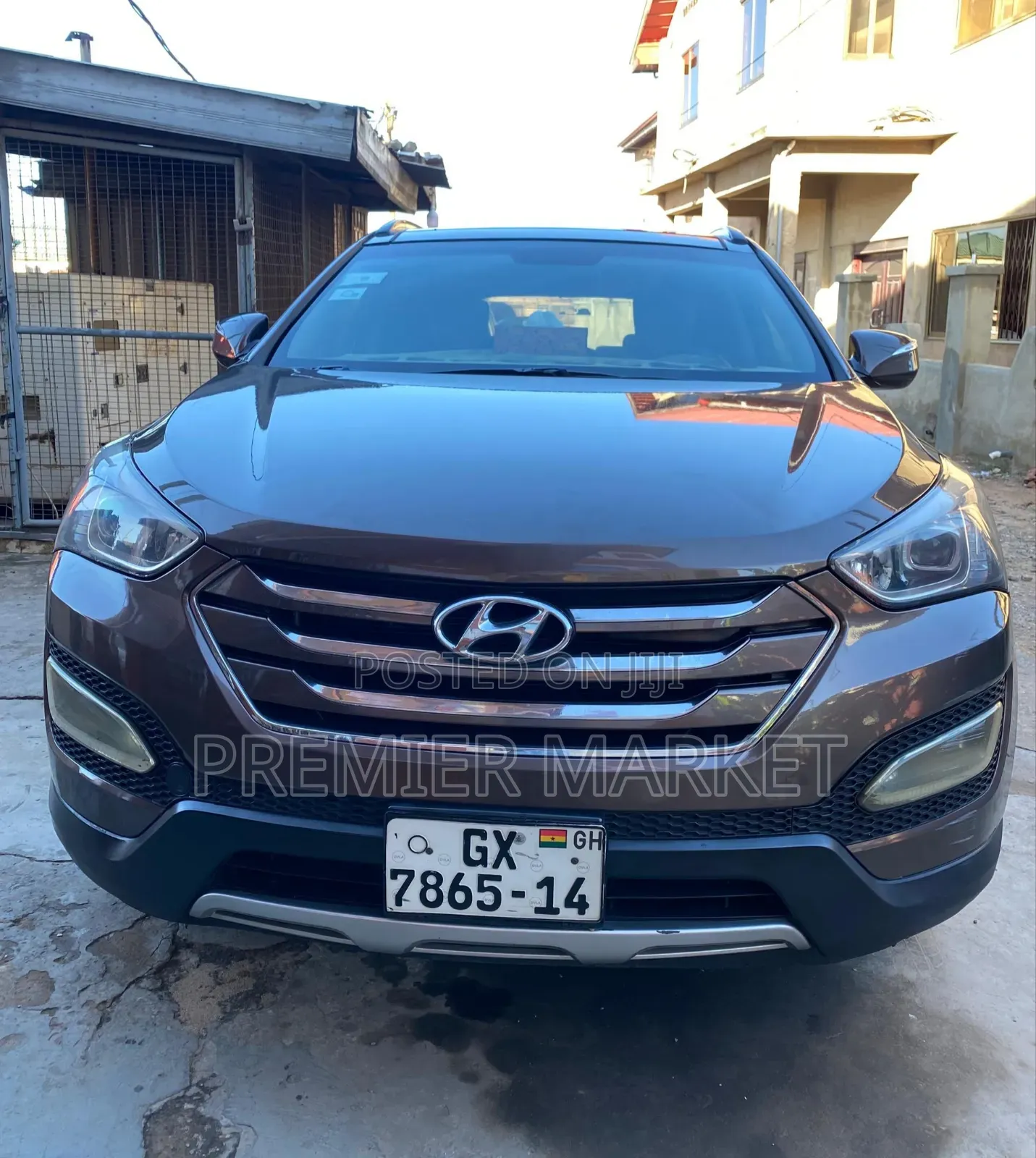 Hyundai Santa Fe Limited 4dr SUV (3.3L 6cyl 6A) 2014 Gray