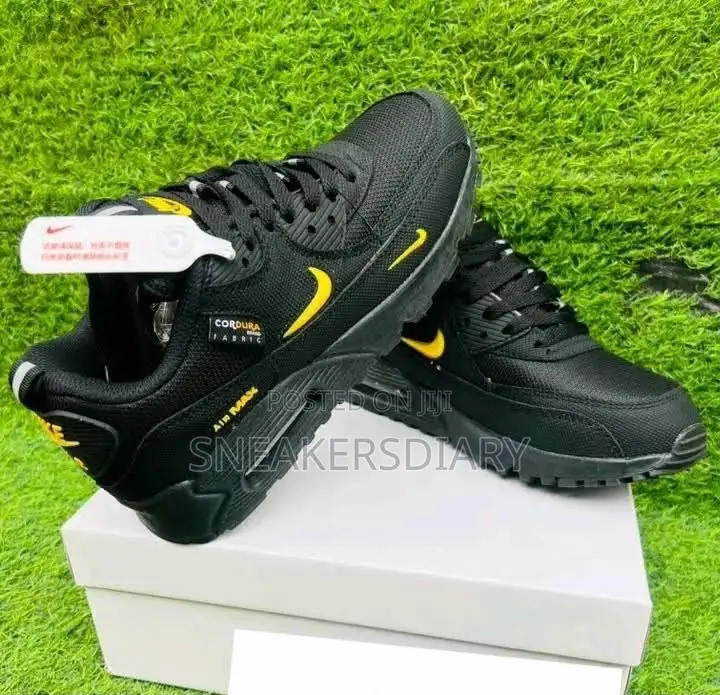 Air Max 90 Surplus