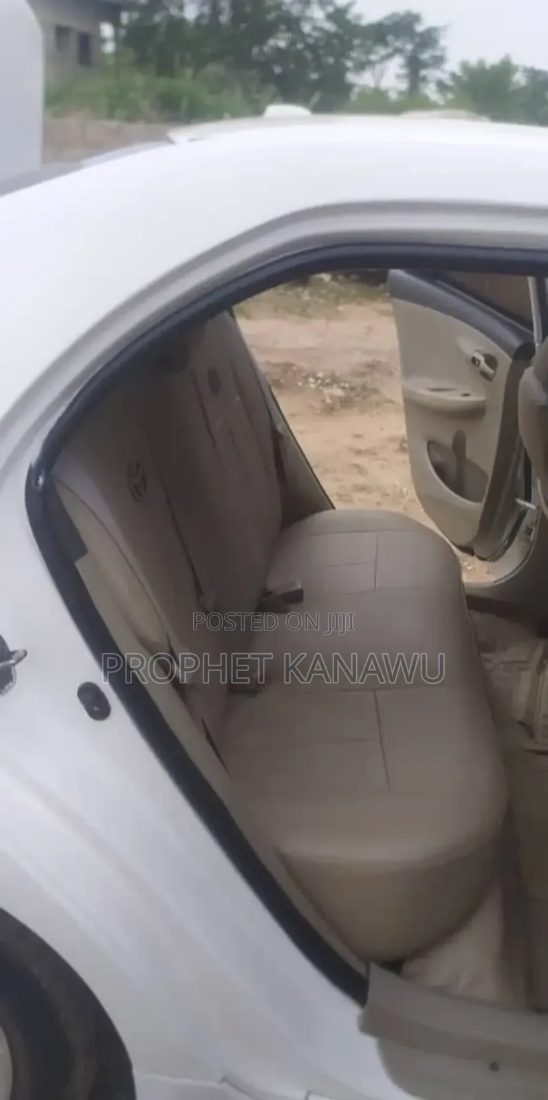 Toyota Corolla 2011 White