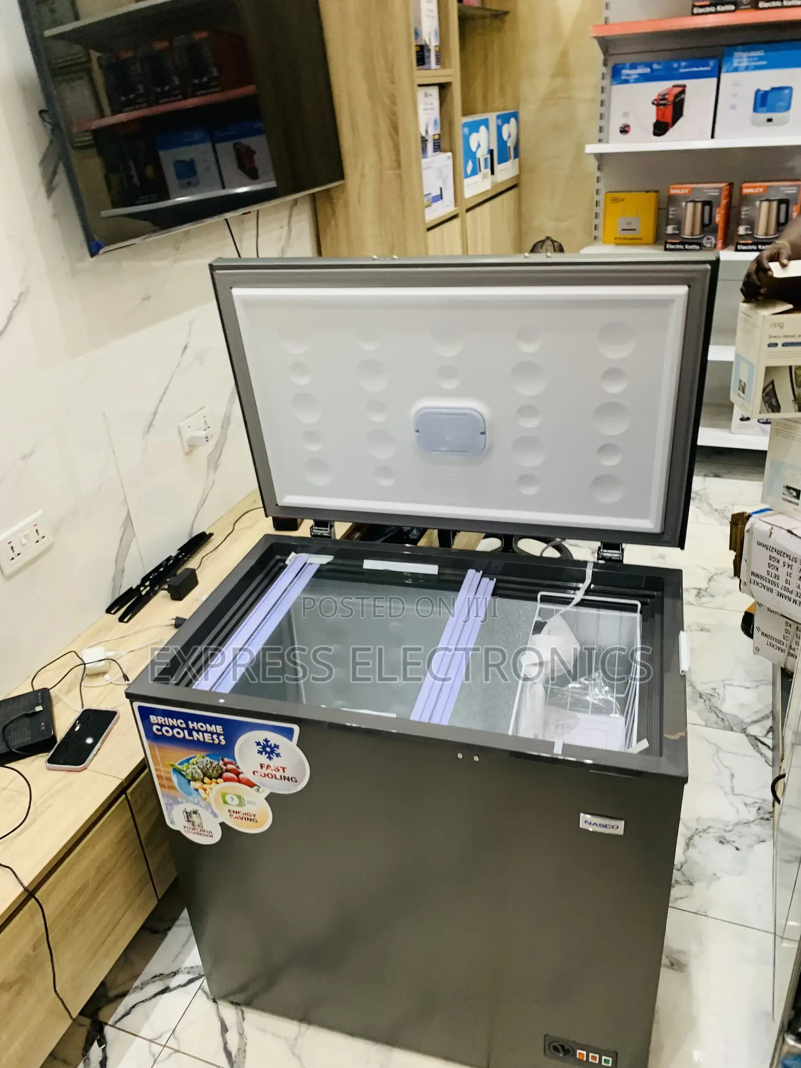 Highly Recommended Chest Freezer Single Door 251L