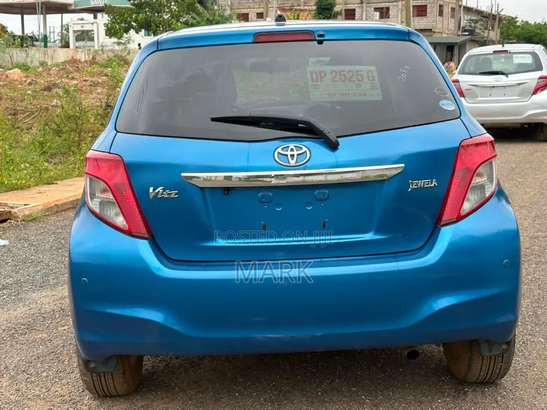 Toyota Vitz 2014 Blue