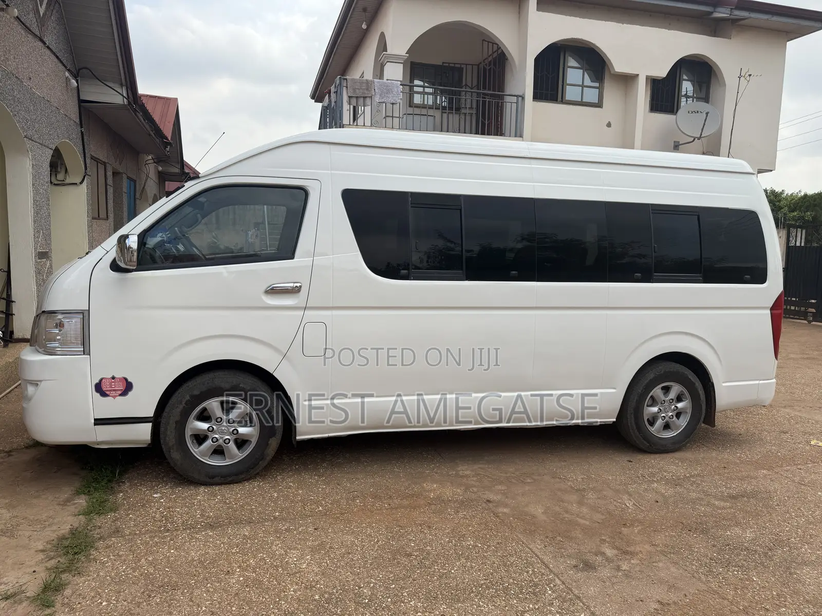 Toyota HiAce 2012 White