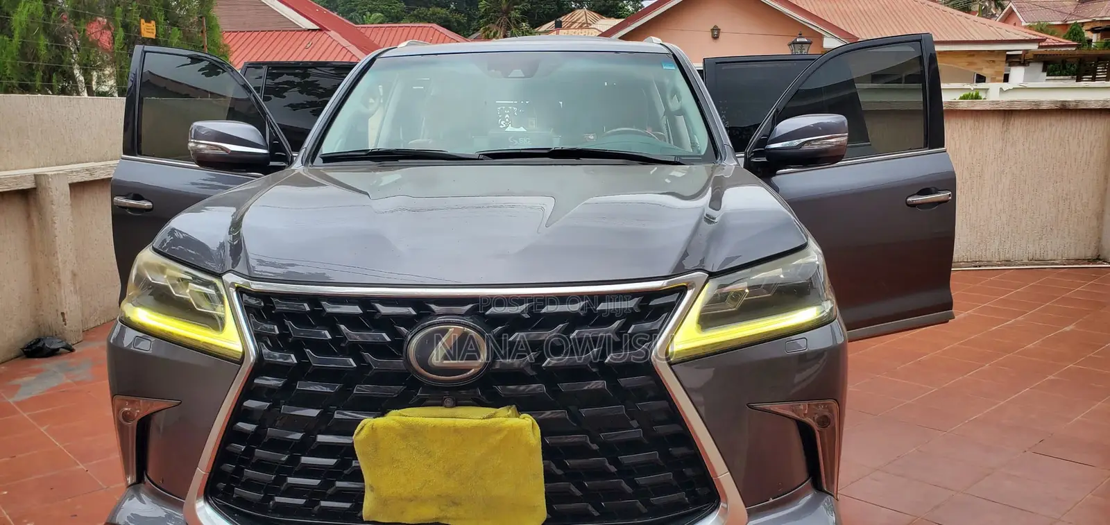 Lexus LX 570 AWD 2017 Gray