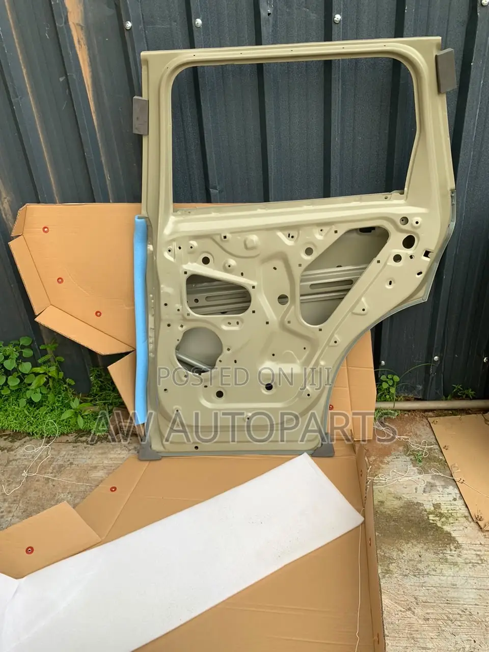 Mitsubishi Outlander 2023 Door