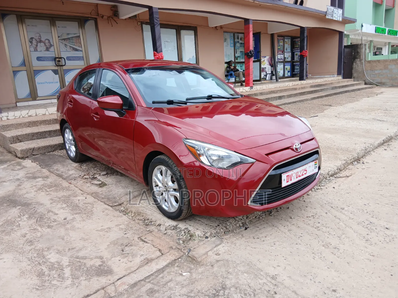 Toyota Yaris 2018 Red